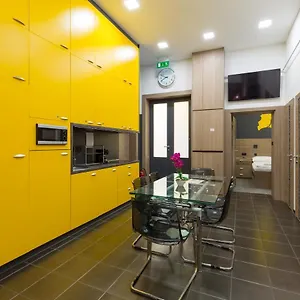 E14 Design Hostal